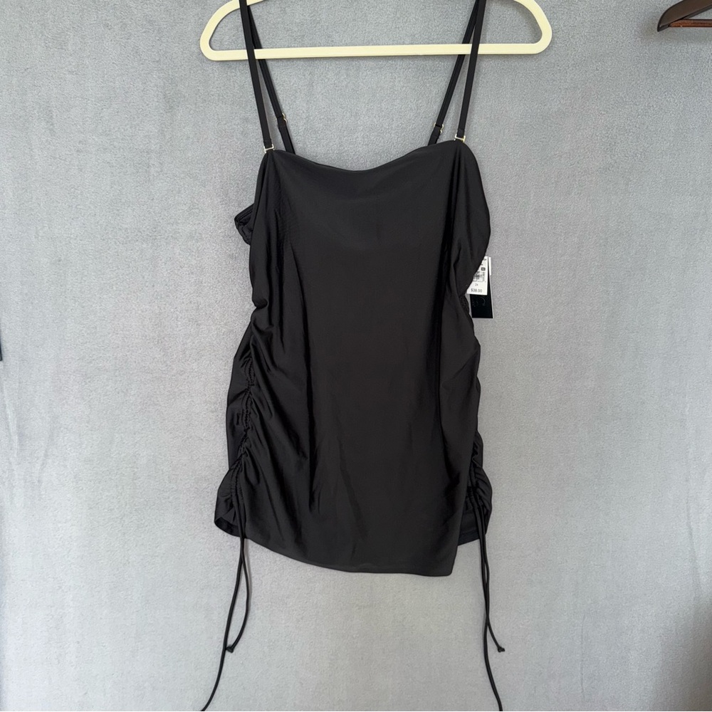 NWT Ibiza Black Ruched swimsuit top‎ size 2X built in bra removable pads